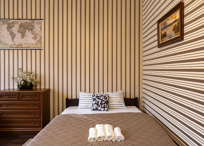Warm & Cozy By Anna * Budapest