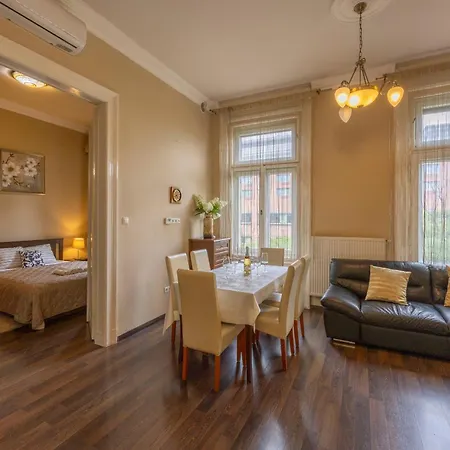 Warm & Cozy By Anna Apartment Budapest