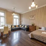 Apartment Warm & Cozy By Anna *